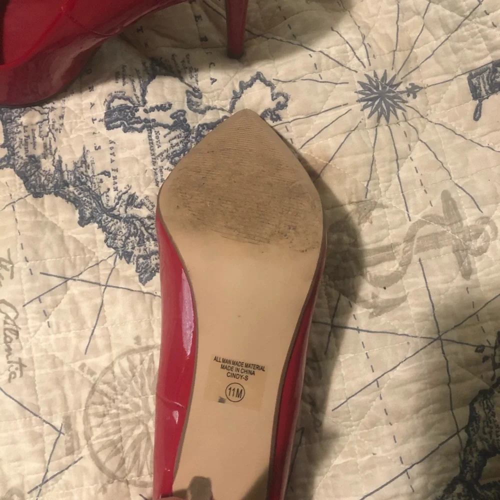 Elegant Red Heels - Picture 3 of 3